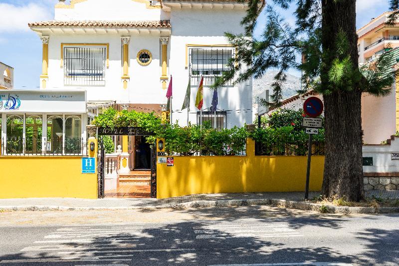 Elcano Hotel 2*